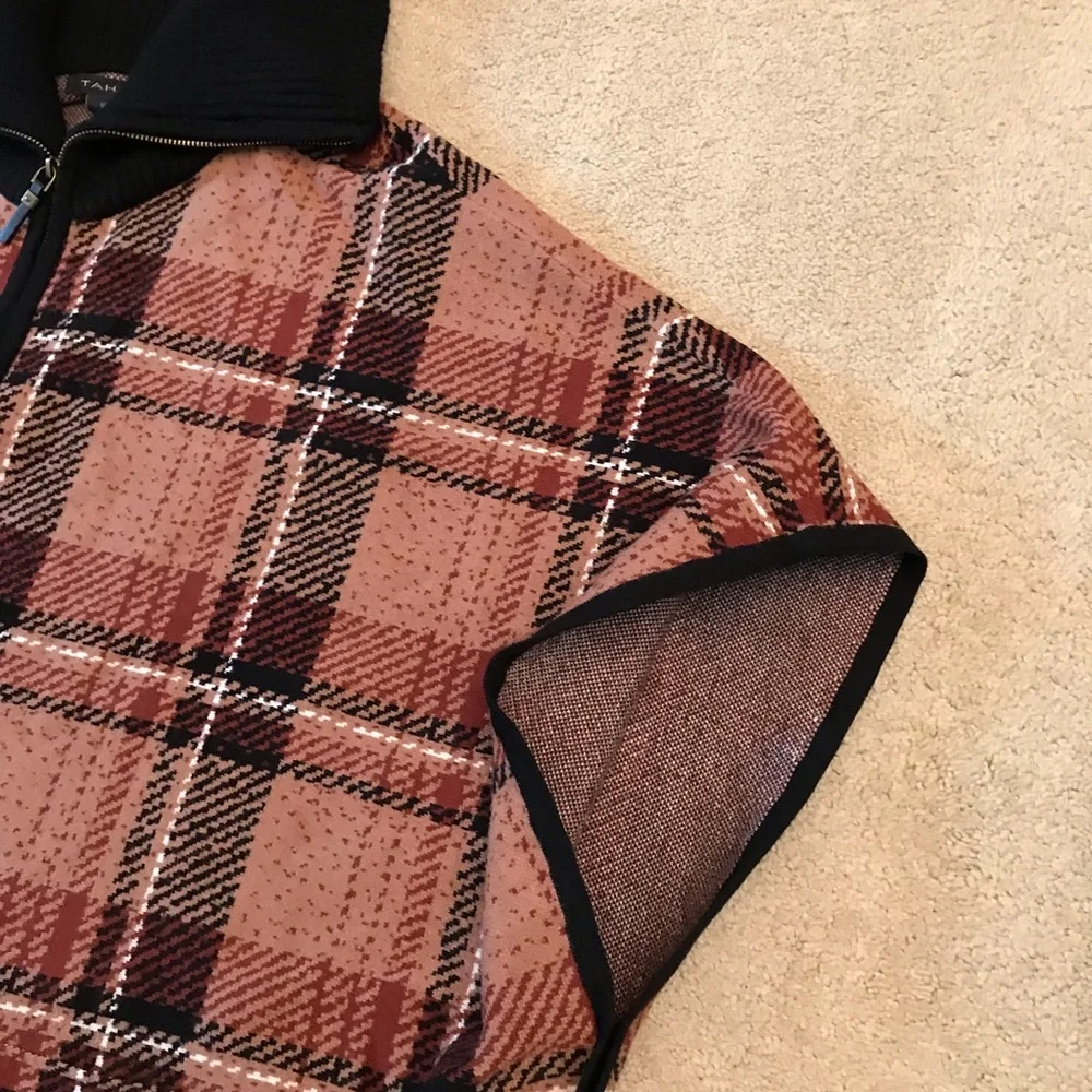 Tahari Brown Plaid Sweater Poncho Zip Up Small Medium Heavyweight Knit Pockets - Picture 6 of 10